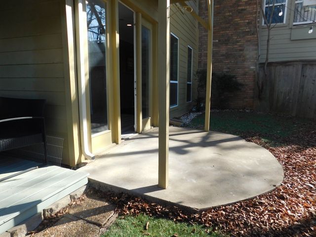 622 Crowley Road, Arlington, TX 76012