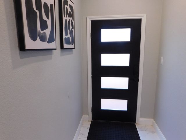 622 Crowley Road, Arlington, TX 76012