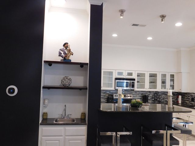 622 Crowley Road, Arlington, TX 76012