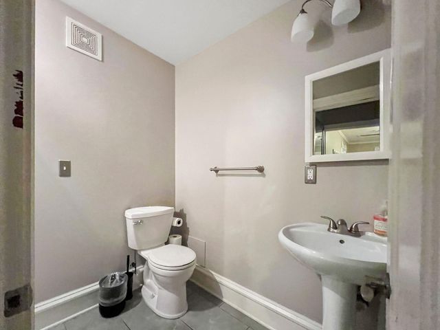 3017 James Avenue S, Minneapolis, MN 55408