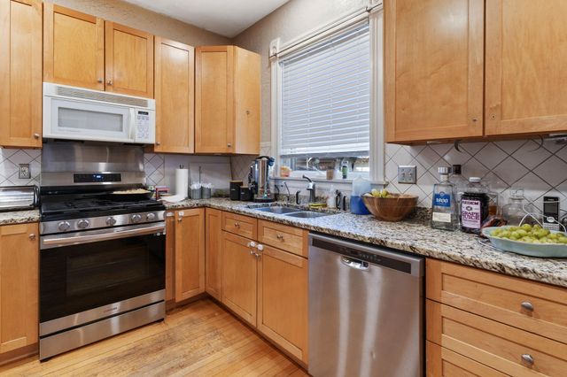 3017 James Avenue S, Minneapolis, MN 55408