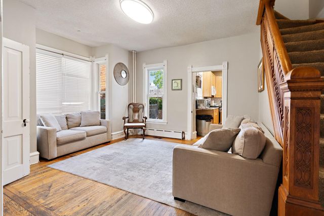 3017 James Avenue S, Minneapolis, MN 55408