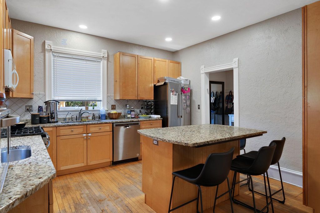3017 James Avenue S, Minneapolis, MN 55408 — photo 2
