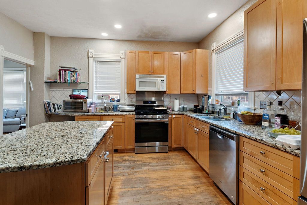 3017 James Avenue S, Minneapolis, MN 55408 — photo 3