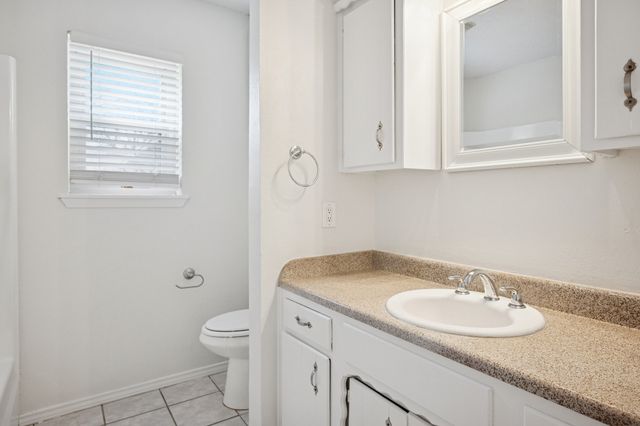 125 Briarwood Drive, Kennedale, TX 76060