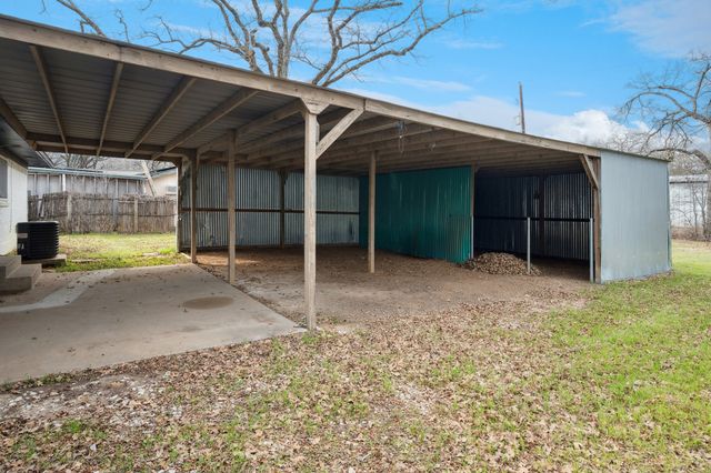 125 Briarwood Drive, Kennedale, TX 76060