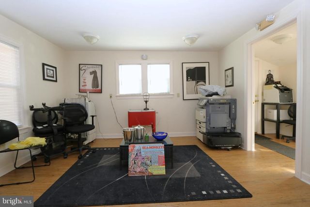 4264 MAIN ST, Chincoteague Island, VA 23336