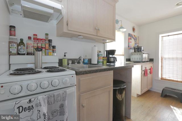 4264 MAIN ST, Chincoteague Island, VA 23336