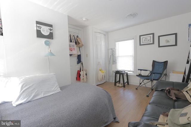 4264 MAIN ST, Chincoteague Island, VA 23336