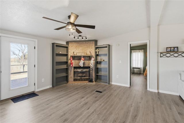 21821 E 1390 Road, Hobart, OK 73651