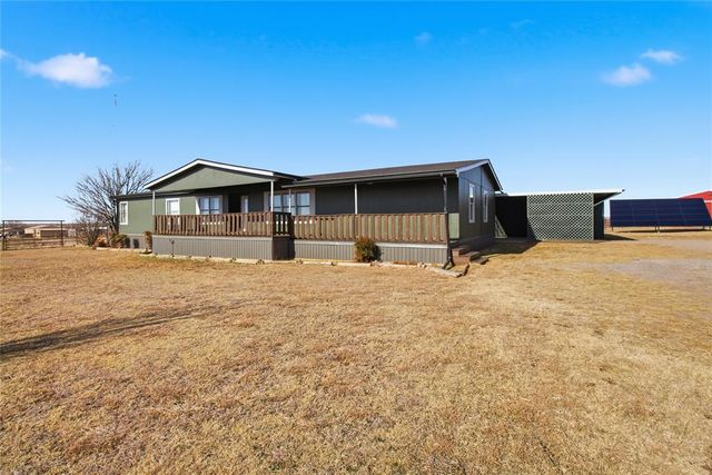21821 E 1390 Road, Hobart, OK 73651