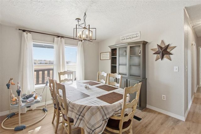 21821 E 1390 Road, Hobart, OK 73651