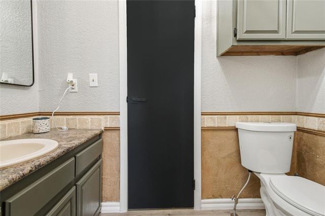 21821 E 1390 Road, Hobart, OK 73651