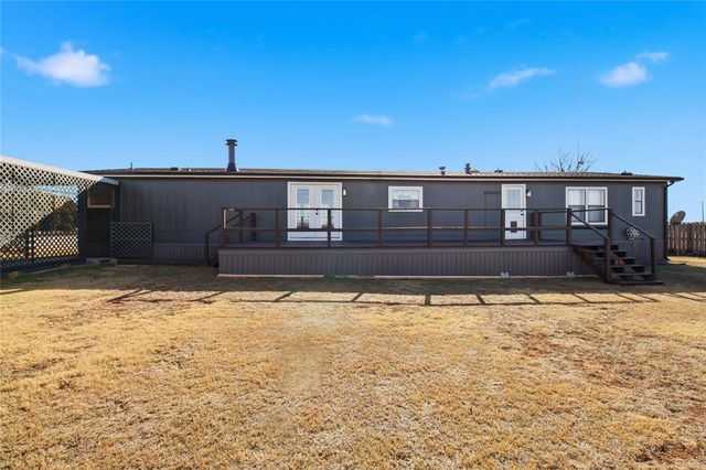 21821 E 1390 Road, Hobart, OK 73651
