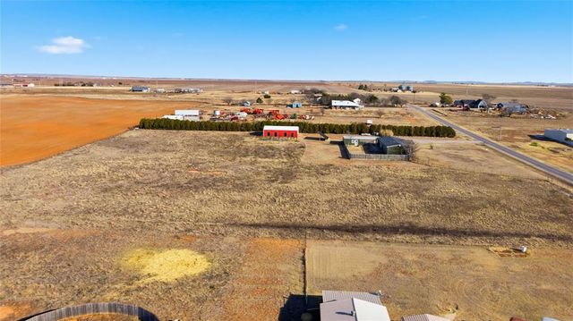 21821 E 1390 Road, Hobart, OK 73651