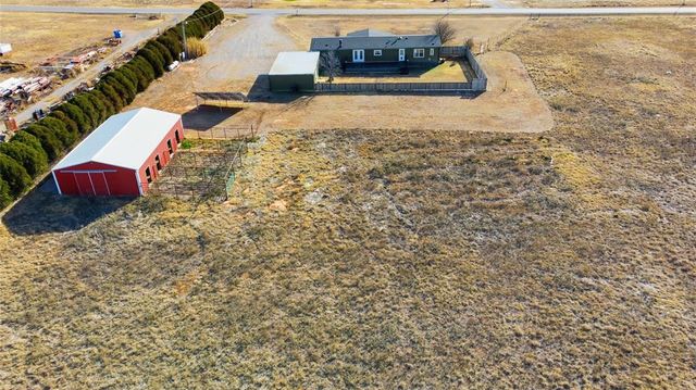 21821 E 1390 Road, Hobart, OK 73651