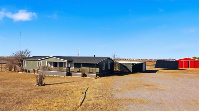 21821 E 1390 Road, Hobart, OK 73651