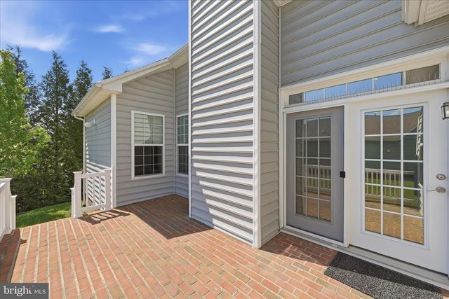 126 FORGET ME NOT DR, White Post, VA 22663