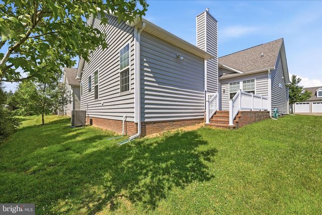 126 FORGET ME NOT DR, White Post, VA 22663