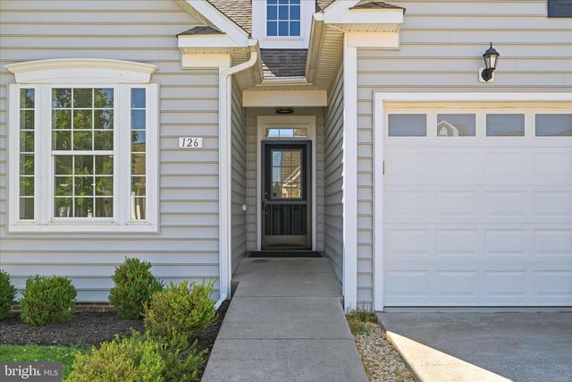 126 FORGET ME NOT DR, White Post, VA 22663