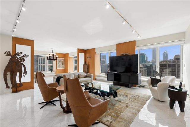 161 E Chicago Avenue 26B, Chicago, IL 60611