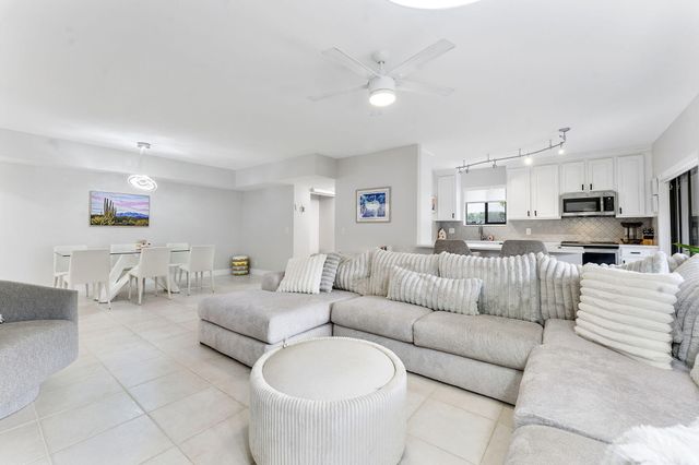 6314 Longboat Lane W, Boca Raton, FL 33433