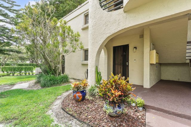 6314 Longboat Lane W, Boca Raton, FL 33433