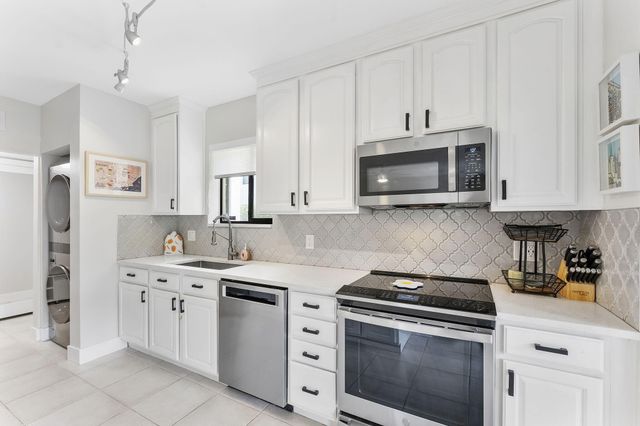 6314 Longboat Lane W, Boca Raton, FL 33433