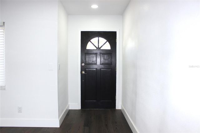 10418 N OKLAWAHA AVENUE, Tampa, FL 33617