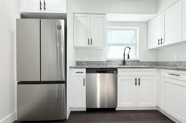 10418 N OKLAWAHA AVENUE, Tampa, FL 33617