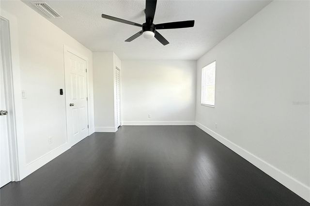 10418 N OKLAWAHA AVENUE, Tampa, FL 33617