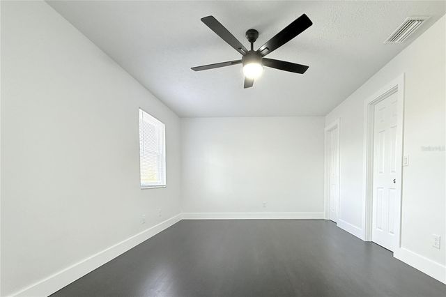 10418 N OKLAWAHA AVENUE, Tampa, FL 33617