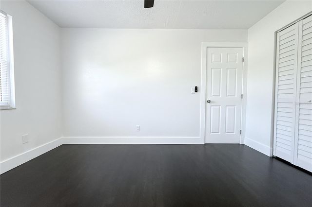 10418 N OKLAWAHA AVENUE, Tampa, FL 33617