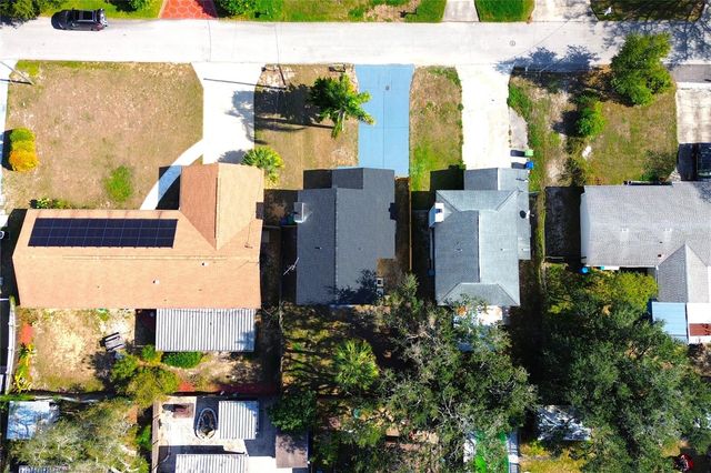 10418 N OKLAWAHA AVENUE, Tampa, FL 33617