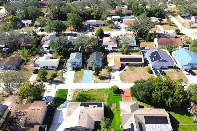 10418 N OKLAWAHA AVENUE, Tampa, FL 33617