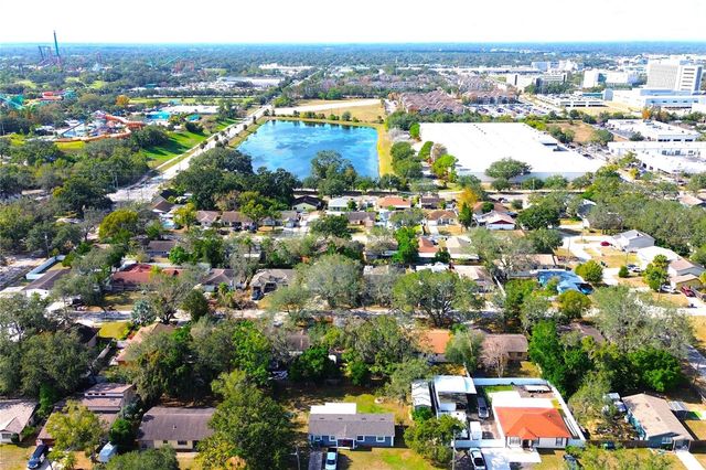 10418 N OKLAWAHA AVENUE, Tampa, FL 33617