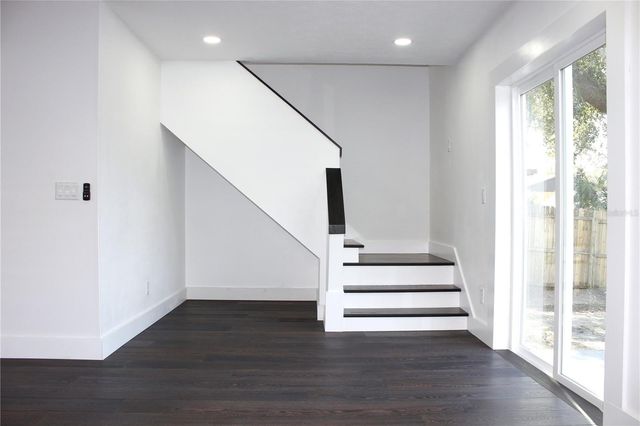 10418 N OKLAWAHA AVENUE, Tampa, FL 33617