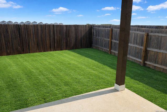 9243 Grand Western, Converse, TX 78109