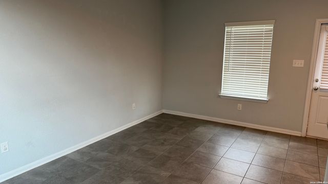 9243 Grand Western, Converse, TX 78109