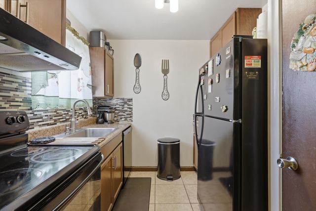 6074 Forest Hill Boulevard 101, West Palm Beach, FL 33415