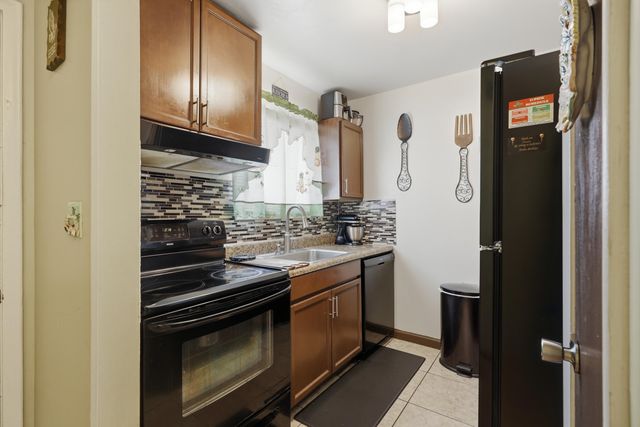 6074 Forest Hill Boulevard 101, West Palm Beach, FL 33415