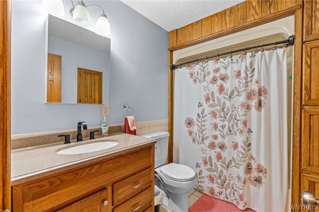 114 Flohr Avenue, West Seneca, NY 14224