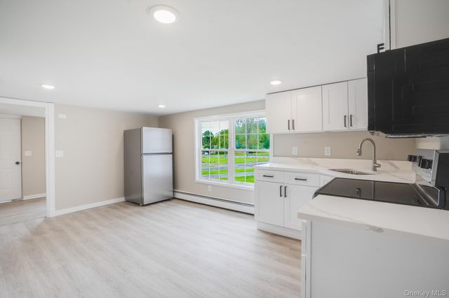 3594 Route 52, Pine Bush, NY 12566