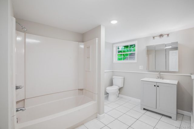 3594 Route 52, Pine Bush, NY 12566
