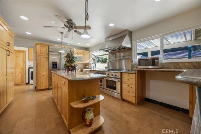 3738 N Woodhurst, Covina, CA 91724