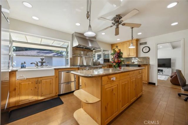 3738 N Woodhurst, Covina, CA 91724