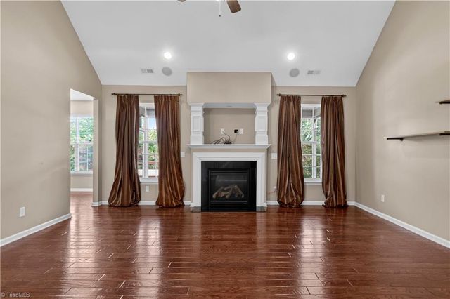 2631 Crosland Hill Drive, Winston-salem, NC 27106