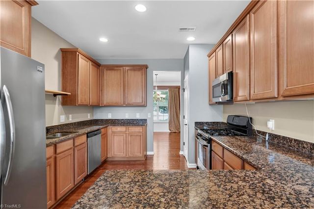 2631 Crosland Hill Drive, Winston-salem, NC 27106