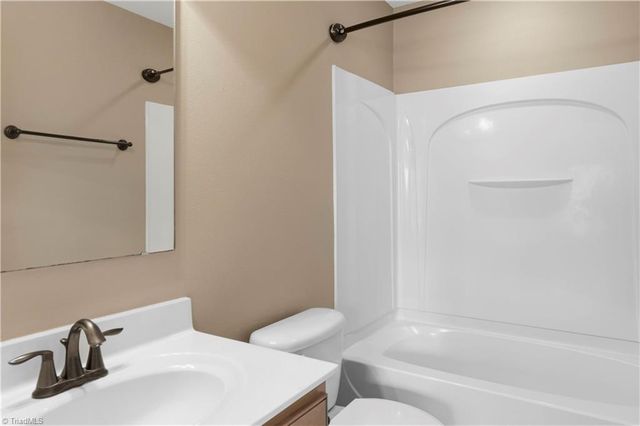 2631 Crosland Hill Drive, Winston-salem, NC 27106