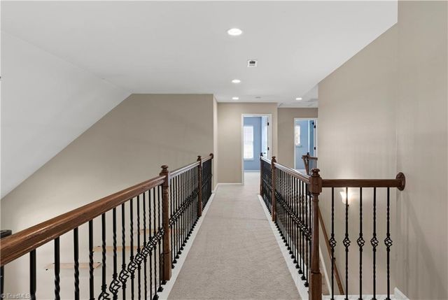 2631 Crosland Hill Drive, Winston-salem, NC 27106